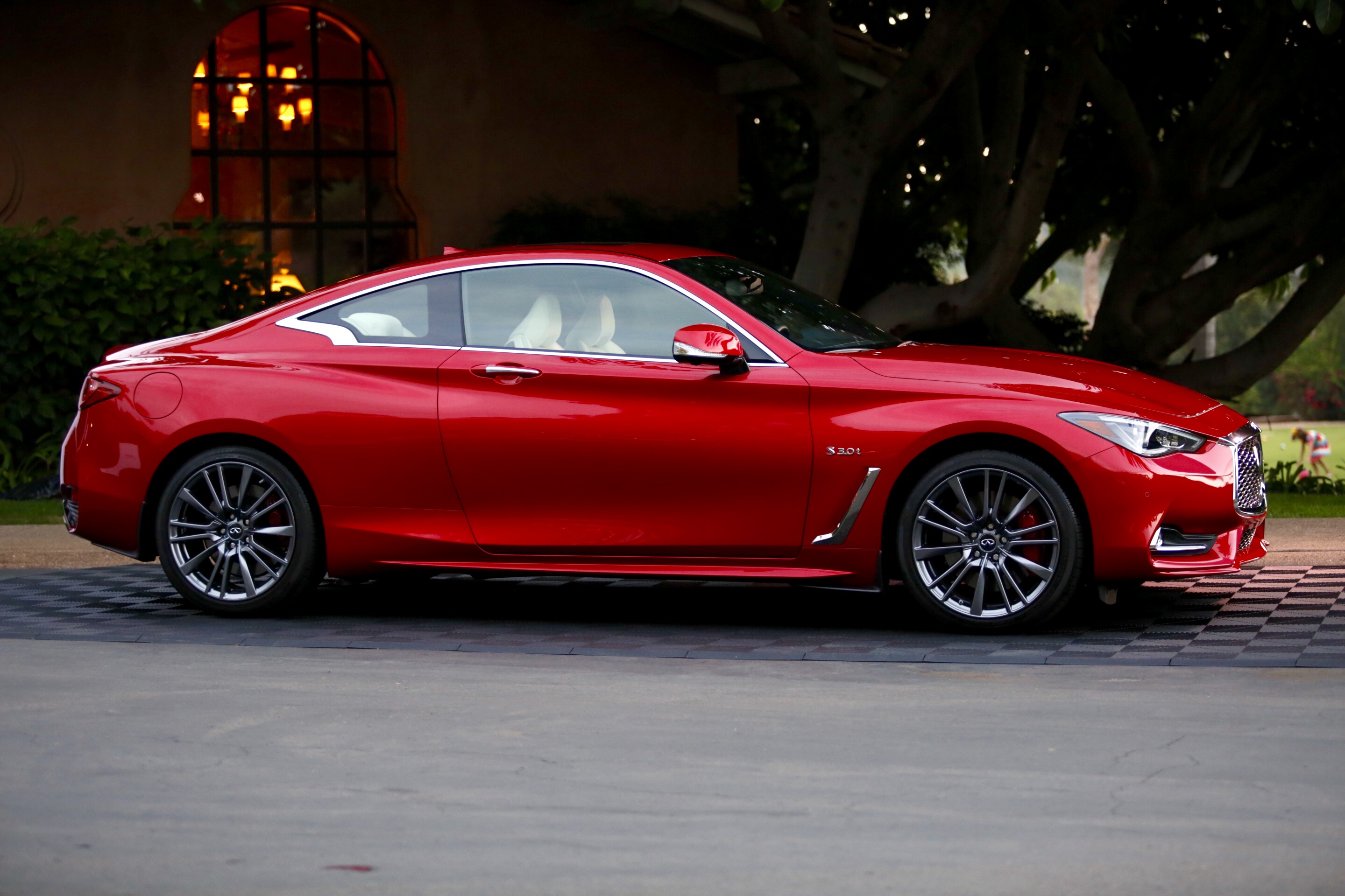 Infiniti q60 red sport